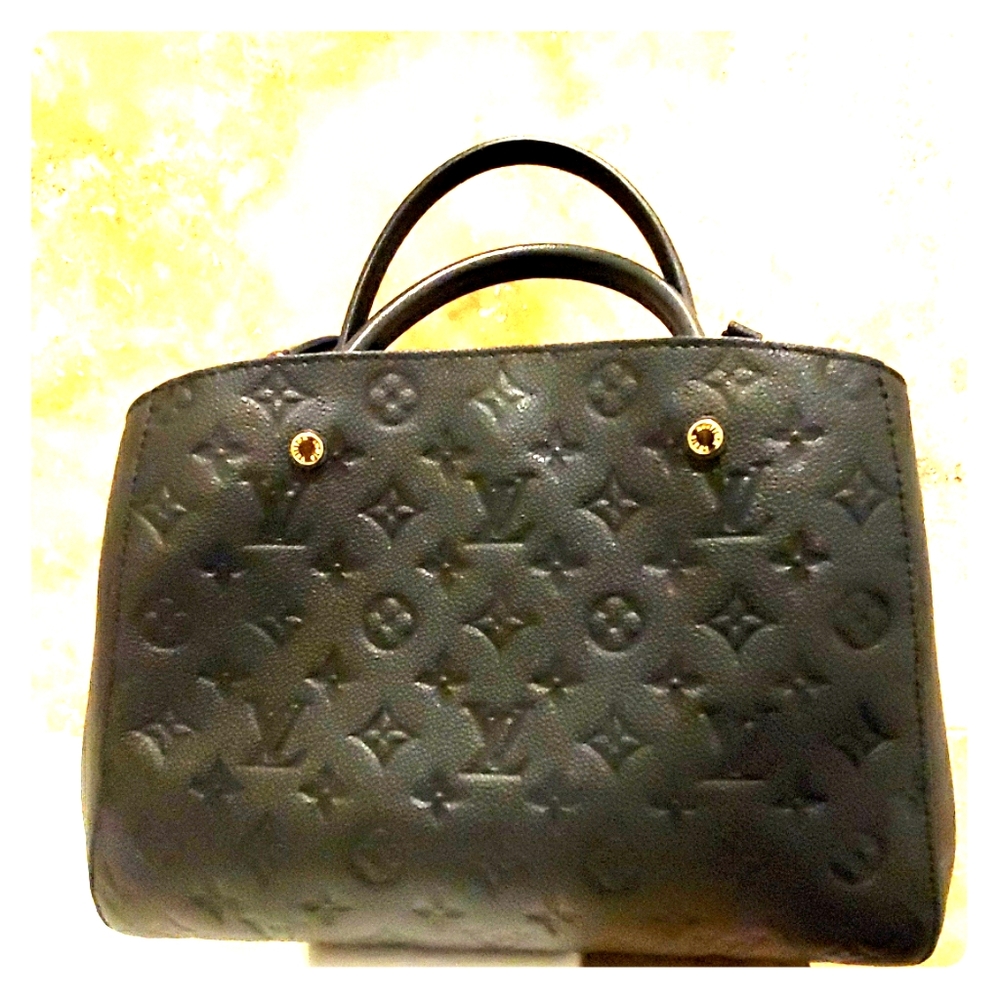 Louis Vuitton Purse, Authentic